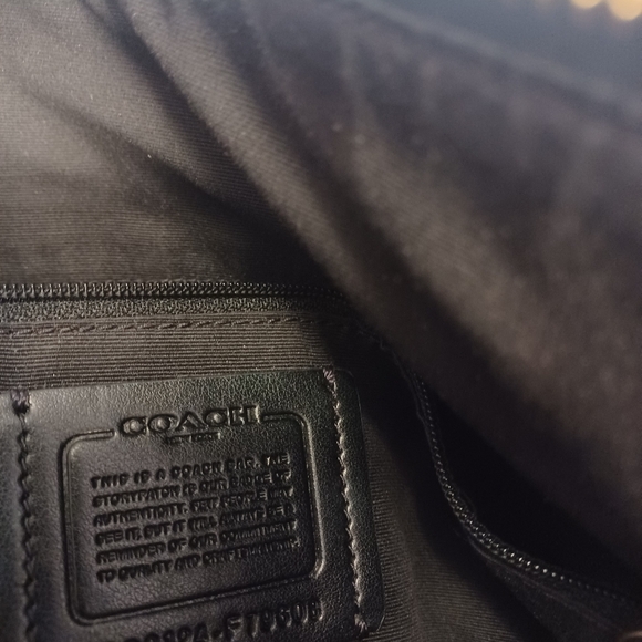 Authentic Coach Large Leather Handbag - Picture 6 of 7